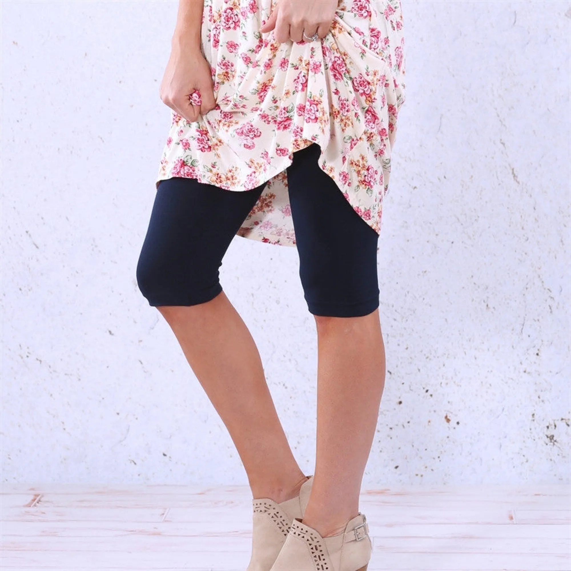 Over Knee Crop Shorts Leggings | Curvy Added ( New Mix - Sofra -Mopa )