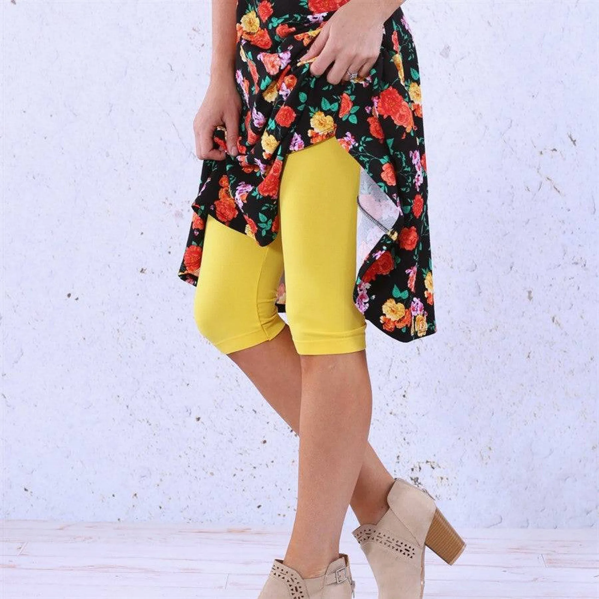 Over Knee Crop Shorts Leggings | Curvy Added ( New Mix - Sofra -Mopa )