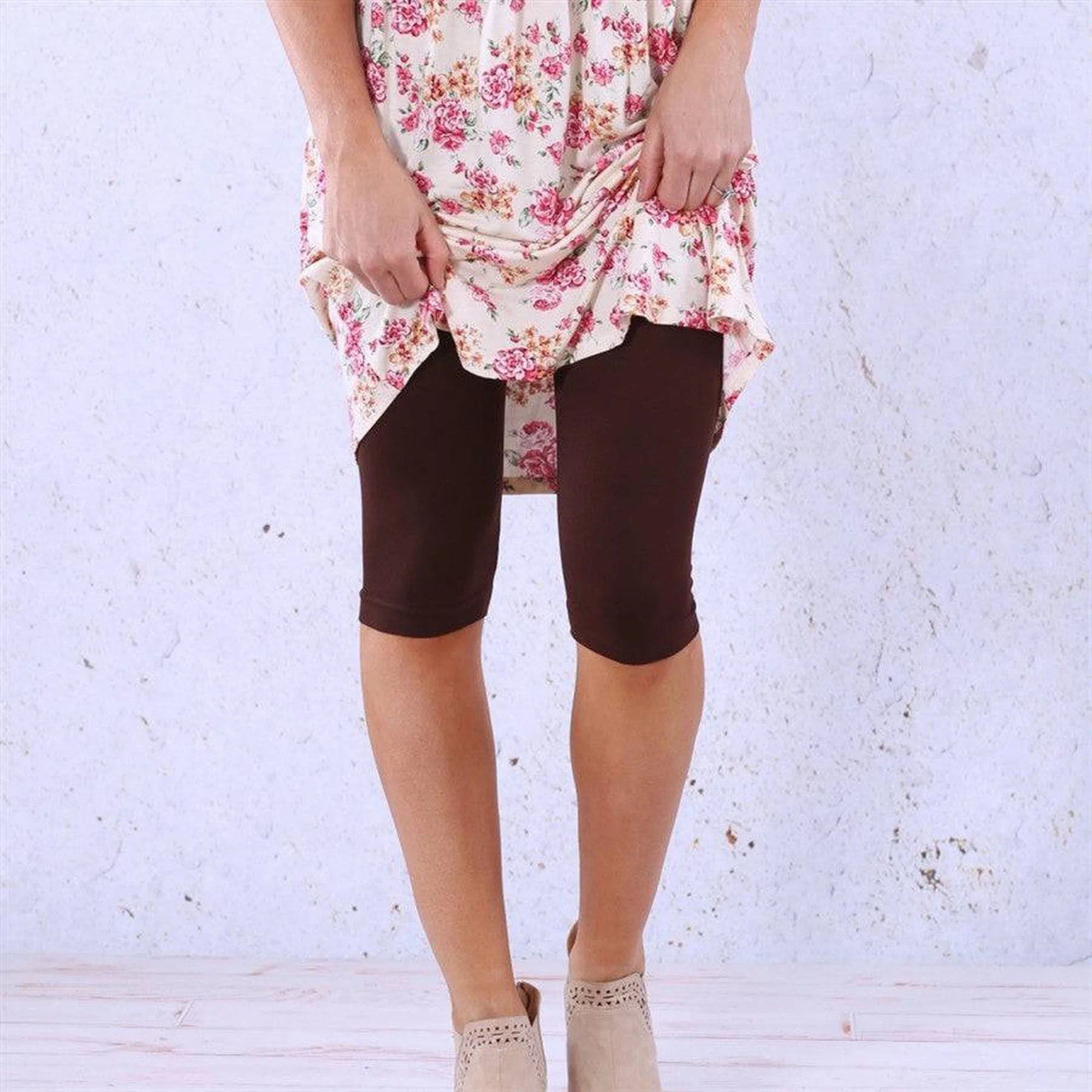 Over Knee Crop Shorts Leggings | Curvy Added ( New Mix - Sofra -Mopa )